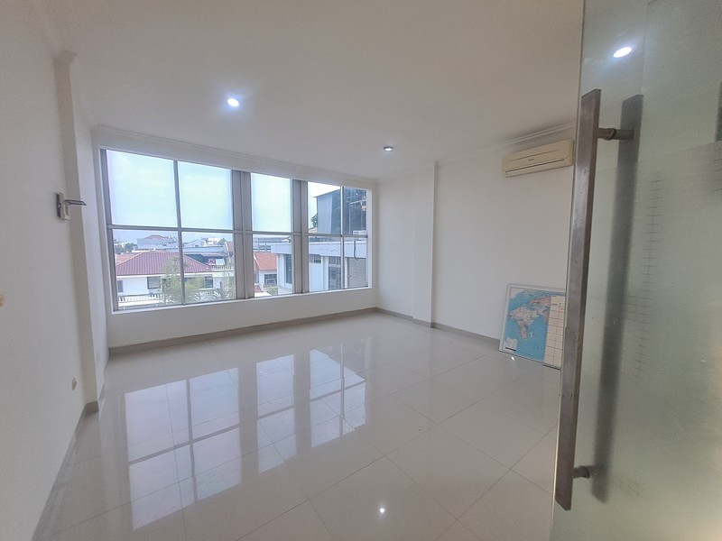Office Space Kebon Jeruk