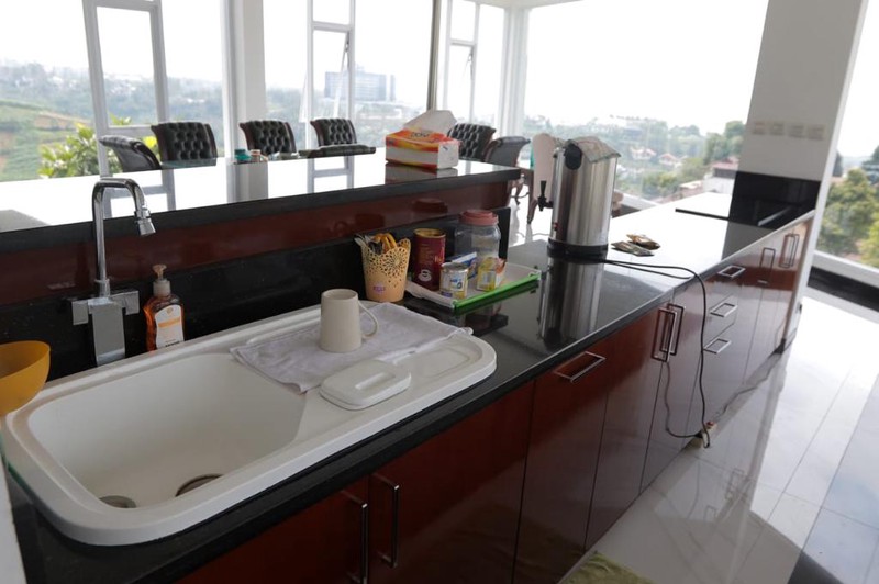 Dijual Villa dengan Pemandangan Yang Indah dan Bangunan Yang Elegan @Dago Pakar Bandung.