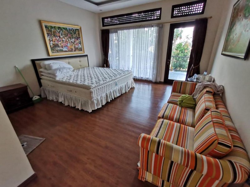 Dijual Villa dengan Pemandangan Yang Indah dan Bangunan Yang Elegan @Dago Pakar Bandung.