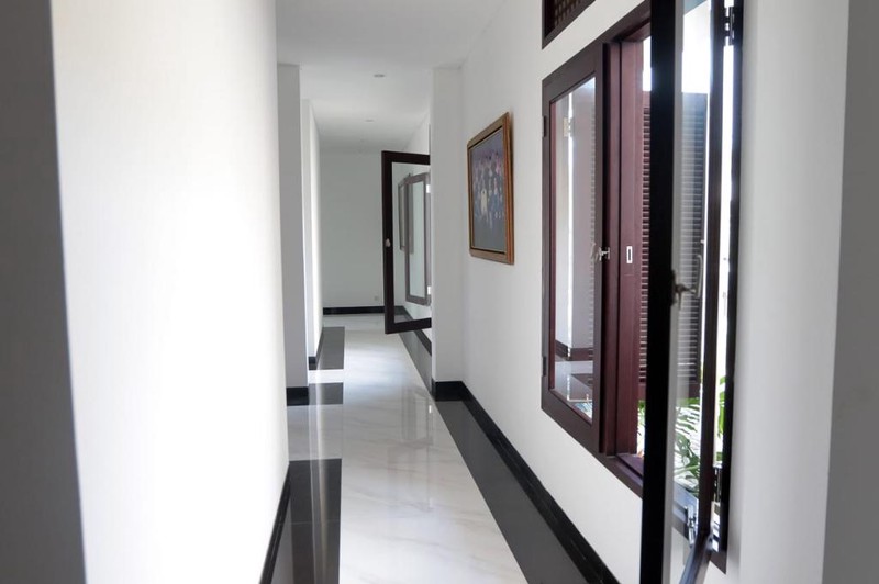 Dijual Villa dengan Pemandangan Yang Indah dan Bangunan Yang Elegan @Dago Pakar Bandung.