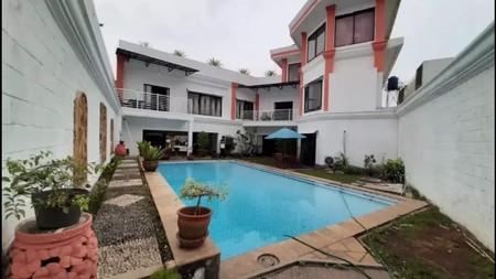 Rumah MEWAH dan Luas @Bali View, Ciputat.