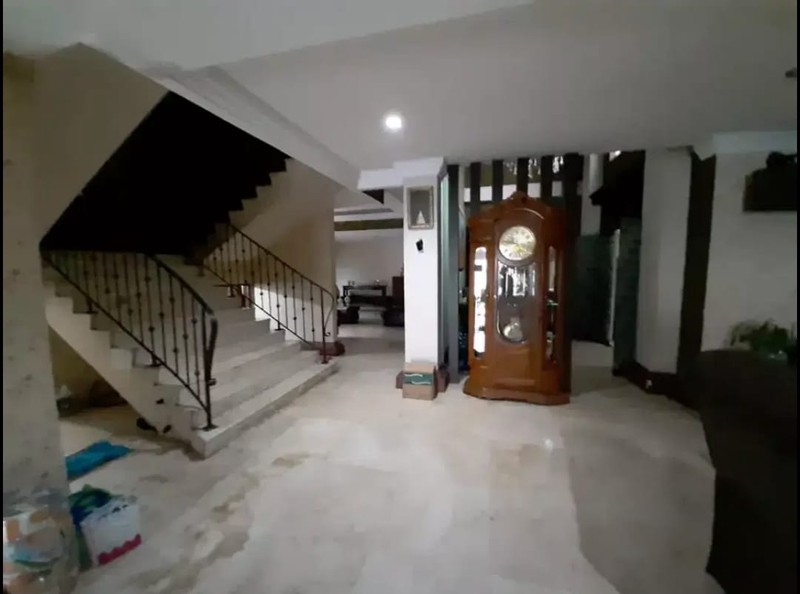 Rumah MEWAH dan Luas @Bali View, Ciputat.
