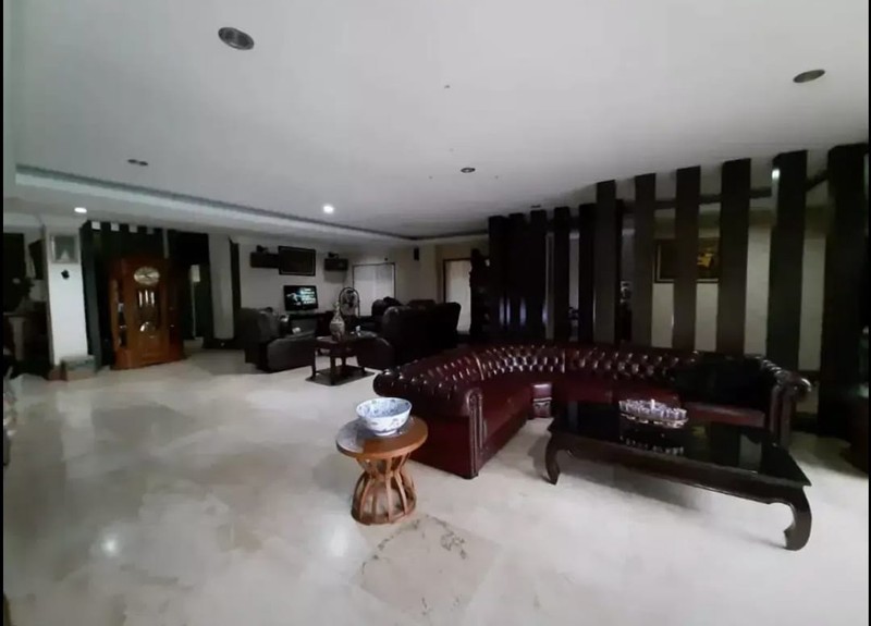Rumah MEWAH dan Luas @Bali View, Ciputat.