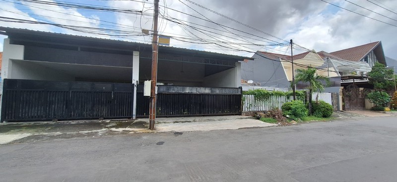 Dijual Rumah Usaha Komersial Area Jalan Manyar Rejo - Menur Pumpungan - Sukolilo - NOL Jalan RAYA - Cocok Buat Segala Usaha