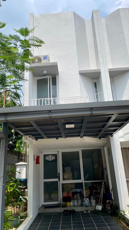 Rumah 1 M di BSD baru , dekat mall Eastvara