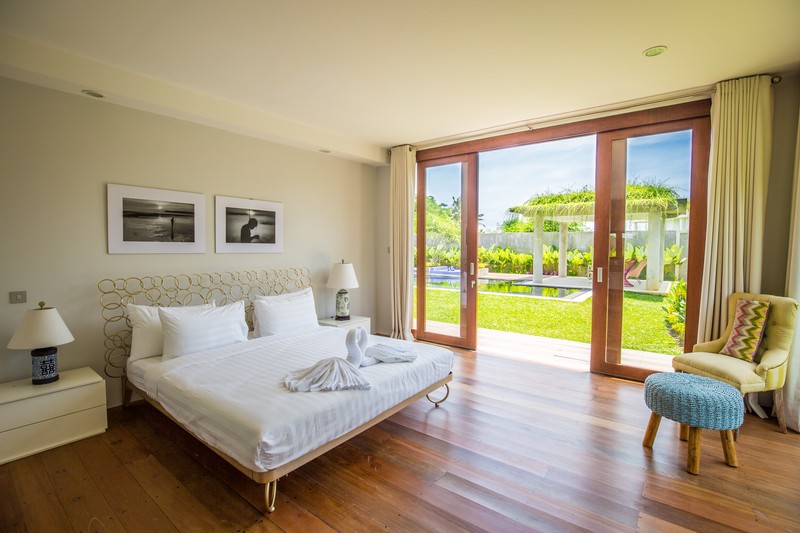 Freehold - Oceanfront Luxury Villa with Breathtaking Mountain & Ricefield Views, Minutes from Sanur, Bali