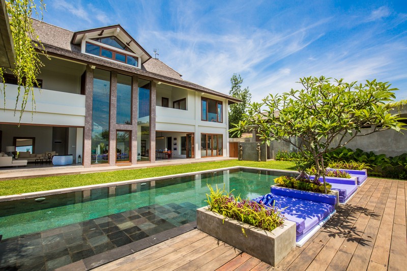 Freehold - Oceanfront Luxury Villa with Breathtaking Mountain & Ricefield Views, Minutes from Sanur, Bali