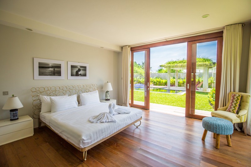 Freehold - Oceanfront Luxury Villa with Breathtaking Mountain & Ricefield Views, Minutes from Sanur, Bali