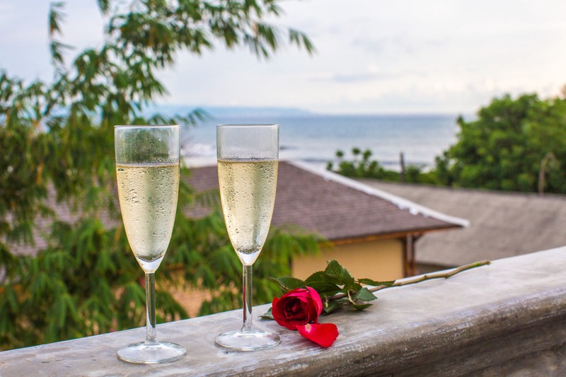 Freehold - Oceanfront Luxury Villa with Breathtaking Mountain & Ricefield Views, Minutes from Sanur, Bali