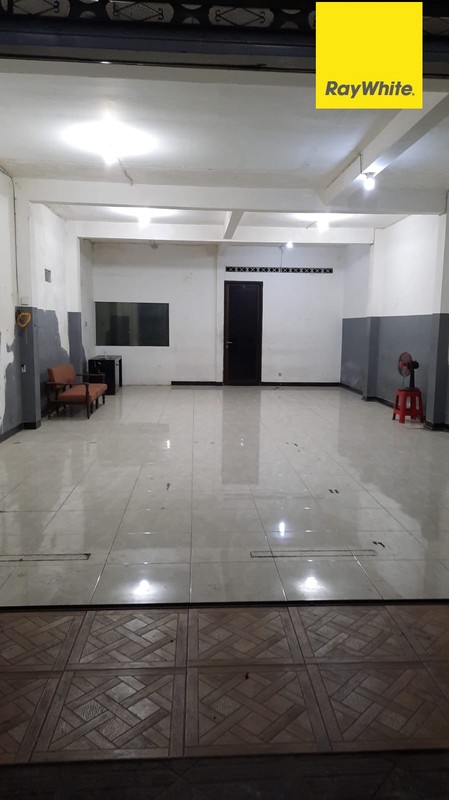 Disewakan Ruko 2 lantai di Jalan Raya Lontar Surabaya