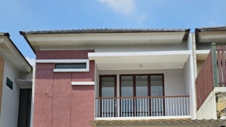 Baru Direnovasi! Rumah Cantik 2 Lantai di Discovery Fiore Bintaro