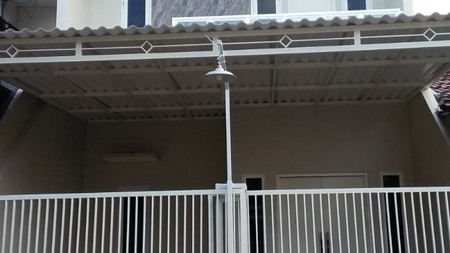 Dijual Rumah 2 lantai di Jl Jambu Pondok Tjandra Sidoarjo