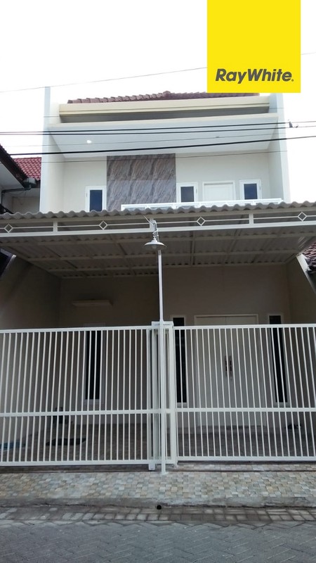 Dijual Rumah 2 lantai di Jl Jambu Pondok Tjandra Sidoarjo