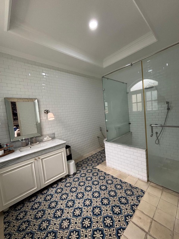 Rumah MewahLuxury 2 Lantai Hoek, di cluster Exclusive Kota Wisata