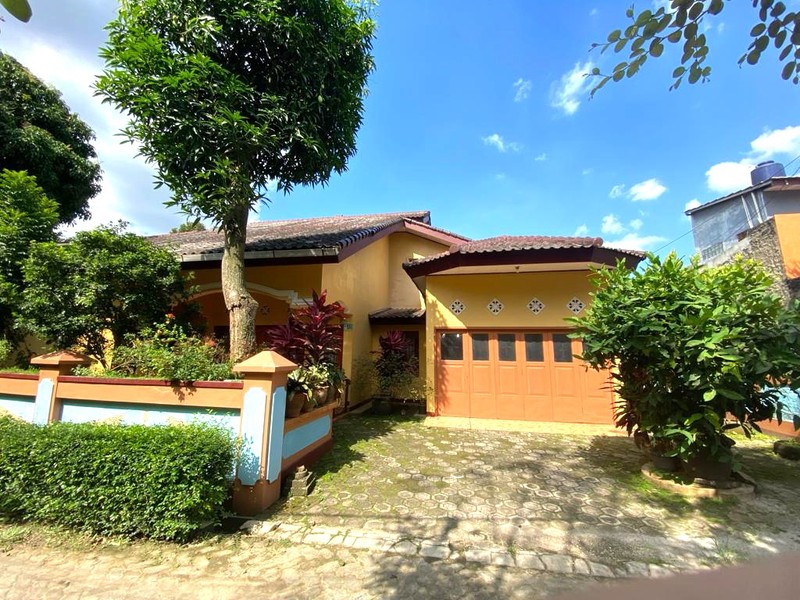 Rumah siap huni lokasi strategis, dekat dengan fasilitas pendidikan dll di Kp Pabuaran Bekasi