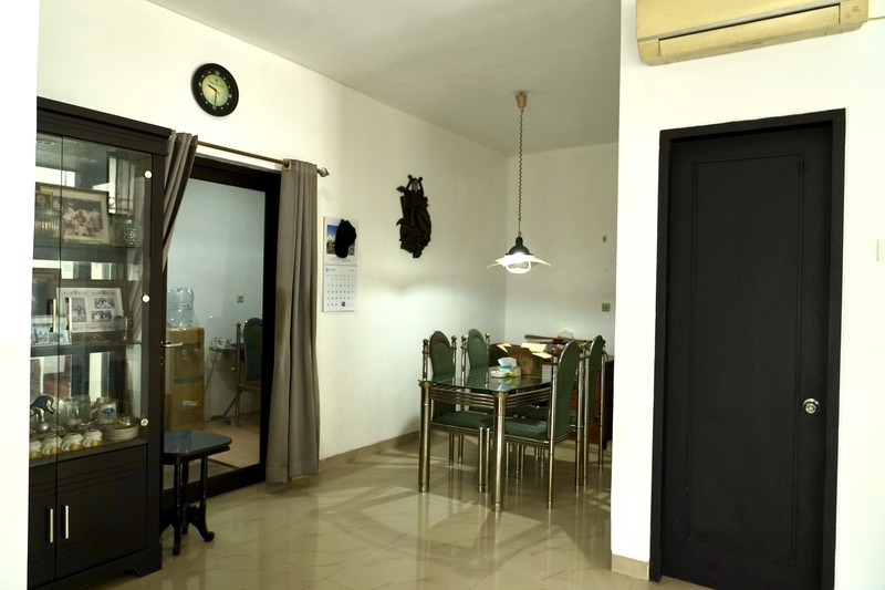 Rumah 2 Lantai Siap Huni dengan Hunian Nyaman dan Asri @Ciputat