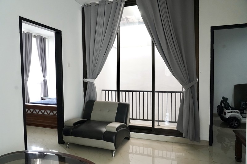 Rumah 2 Lantai Siap Huni dengan Hunian Nyaman dan Asri @Ciputat