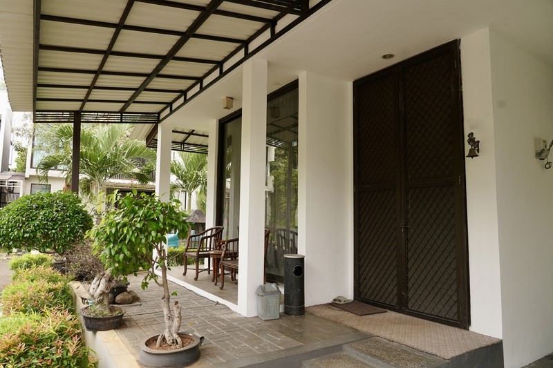 Rumah 2 Lantai Siap Huni dengan Hunian Nyaman dan Asri @Ciputat