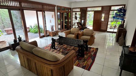 Disewa Rumah Siap Huni Lokasi Di Kemang Utara, Jakarta Selatan