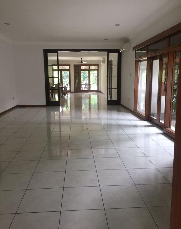 Disewa Rumah Siap Huni Lokasi Di Kemang Utara, Jakarta Selatan