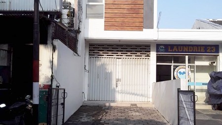 Ruko di Raya Dukuh Kupang Barat Surabaya Barat, Strategis dari Jl. Mayjen Sungkono tembus Jl. Banyu Urip, Siap Pakai