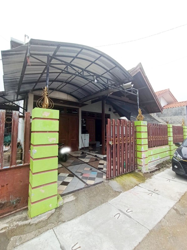 Rumah di Medokan Semampir Indah Surabaya Timur, ada rumah Kos 13 Kamar, Bagus + Terawat