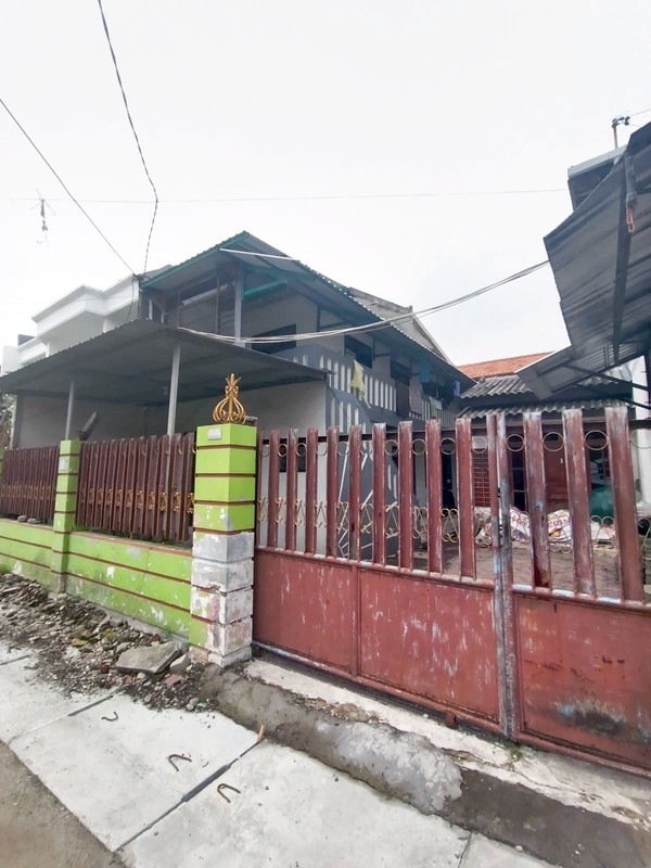 Rumah di Medokan Semampir Indah Surabaya Timur, ada rumah Kos 13 Kamar, Bagus + Terawat