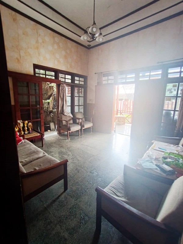 Rumah di Medokan Semampir Indah Surabaya Timur, ada rumah Kos 13 Kamar, Bagus + Terawat