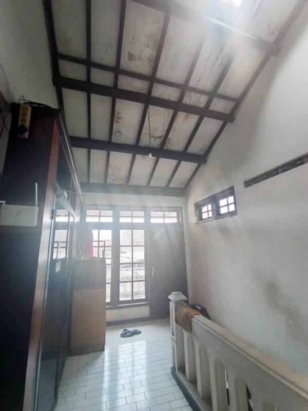 Rumah di Medokan Semampir Indah Surabaya Timur, ada rumah Kos 13 Kamar, Bagus + Terawat