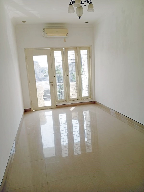 Rumah di Mulyosari BPD Surabaya Timur, 2 Lantai, Minimalis, SIAP HUNI - LM -