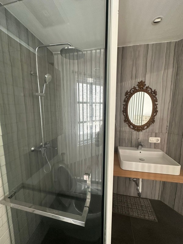 Beautiful house and cozy at pondok indah, jakarta selatan