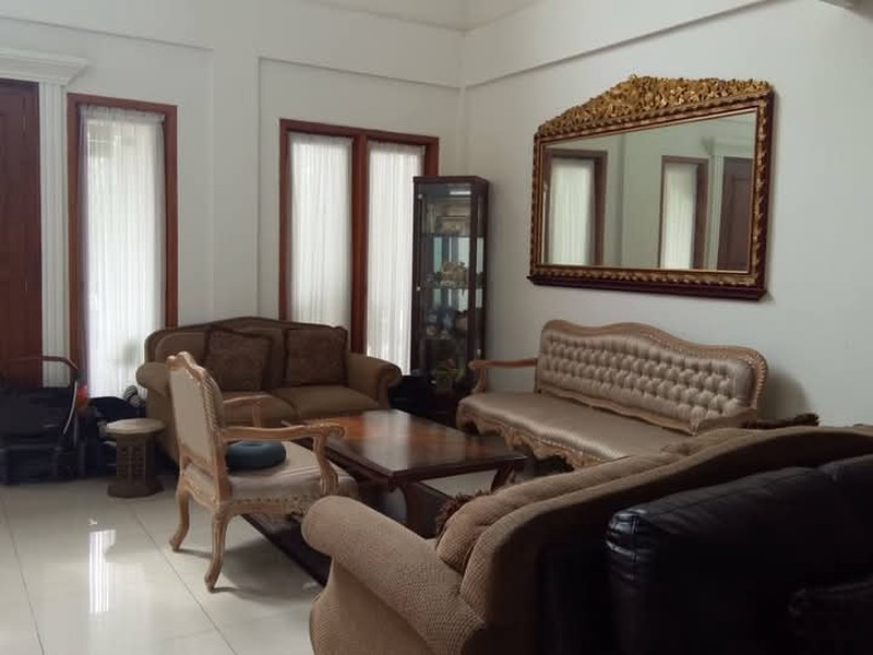 Dijual Rumah Siap Huni Terawat Lokasi Di Cinere, Jakarta Selatan