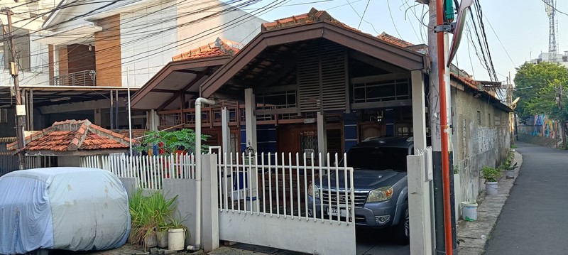 Dijual Rumah Cocok Untuk Kost-kostan Lokasi Strategis Di Radio Dalam, Jakarta Selatan