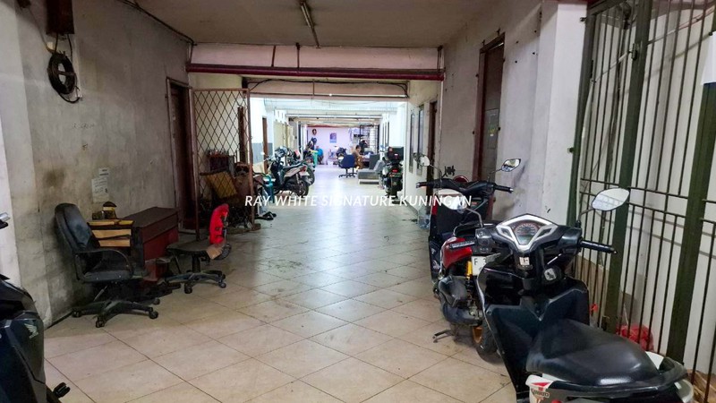 Ruko 4 Lantai Fully Furnished di Jatiwaringin Junction