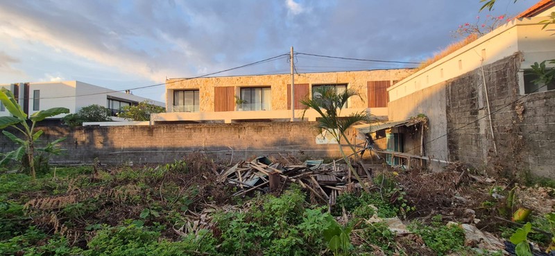 Freehold - Land in Premium area Bumbak Umalas, 10 minutes to Berawa Beach, Canggu, Bali