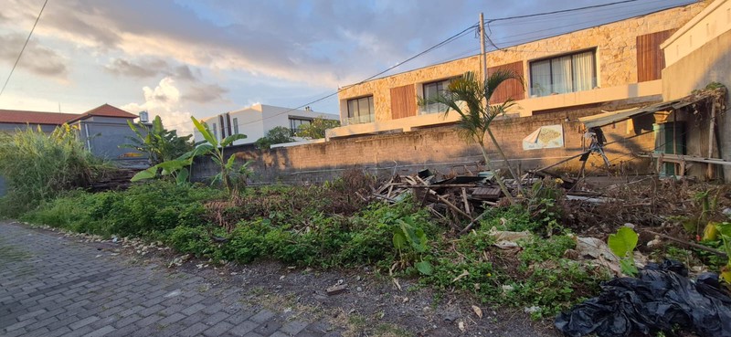 Freehold - Rare opportunity sale Land in Prime location Bumbak Umalas, 10 minutes to Berawa Beach, Canggu, Bali