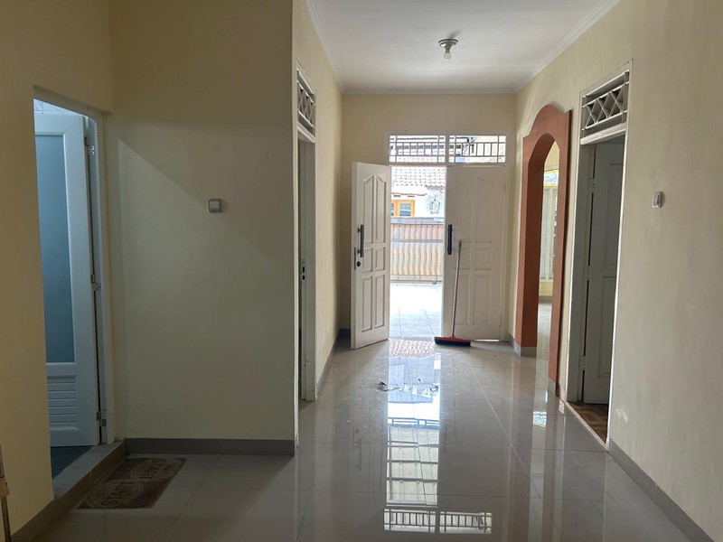 Dijual Rumah Baru Renovasi Lokasi Di Jl. Cijantung, Pasar Rebo, Jakarta Timur