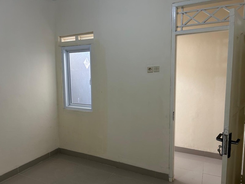 Dijual Rumah Baru Renovasi Lokasi Di Jl. Cijantung, Pasar Rebo, Jakarta Timur