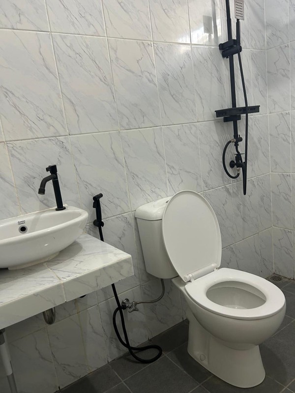 Dijual Rumah Baru Renovasi Lokasi Di Jl. Cijantung, Pasar Rebo, Jakarta Timur