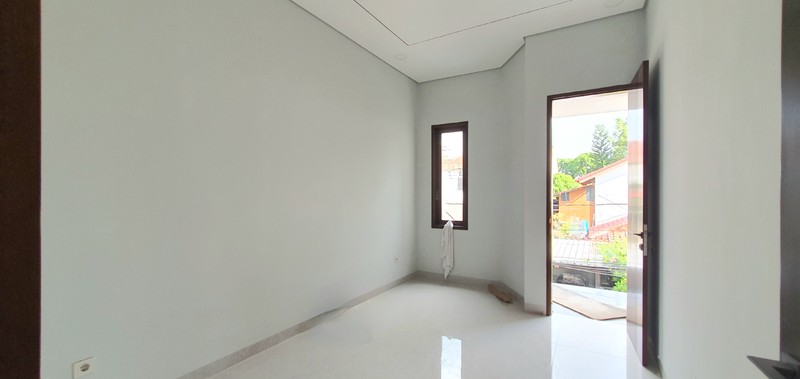 Rumah 100% Brand New di cluster Cempaka Putih Tengah. Modern minimalis.