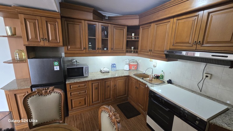 Dijual Cepat ! Apartemen Taman Rasuna 2BR Full Furnish, View Kolam Renang - Siap Huni & Harga Terbaik