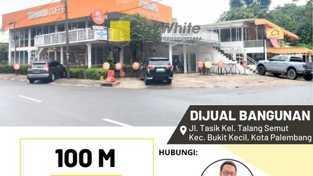 Rumah Usaha di Kambang Iwak 