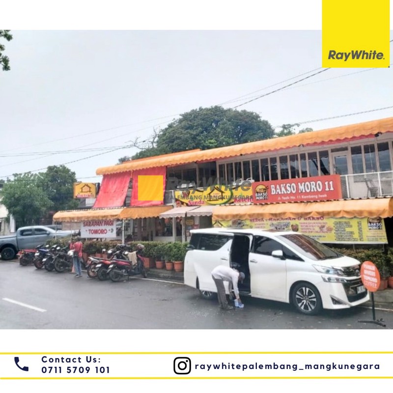 Rumah Usaha di Kambang Iwak 