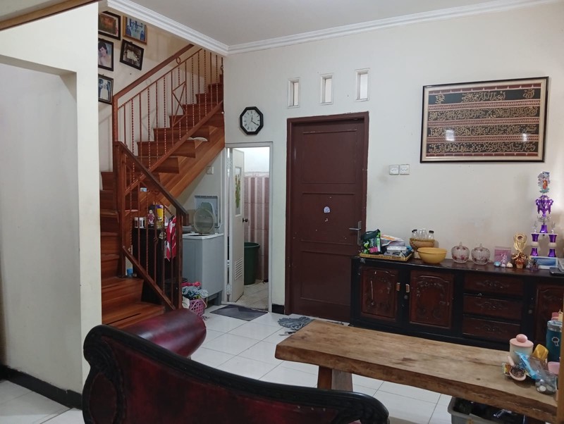 Rumah 2 Lantai di Beji Depok  