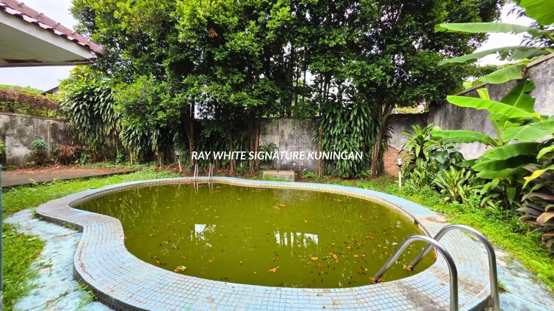 Rumah Tua Hitung Tanah di Kemang Cocok Untuk Hunian atau Town House