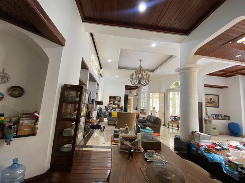 Lebak bulus villa cinere mas luas 725 rumah megah dekat mrt