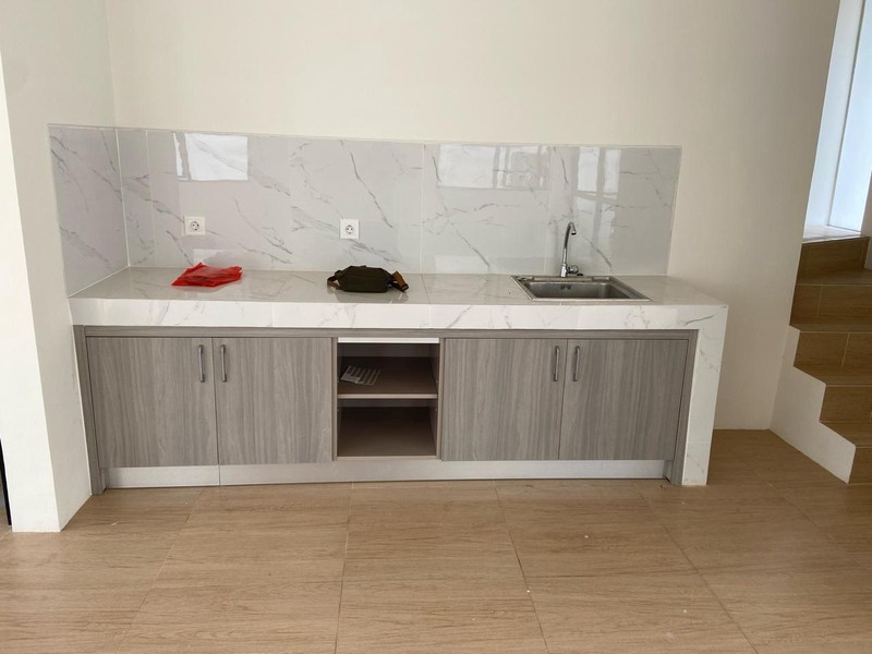 Disewakan Rumah Baru Posisi Hoek Di Cendana Marq East  , Lippo Karawaci - Tangerang