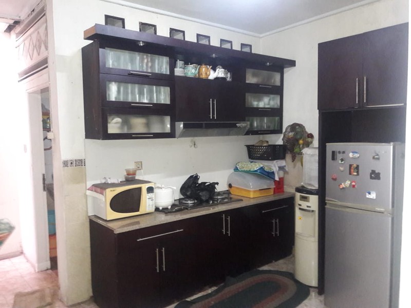 Rumah 2 Lantai 5 Kamar Tidur di Tebet Barat Jaksel