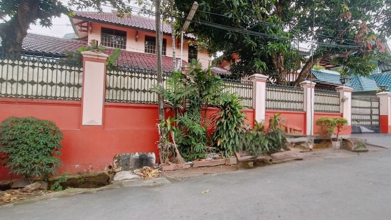 Jual Rumah Luas dan Nyaman di Komplek Meruya Indah Jakarta Barat