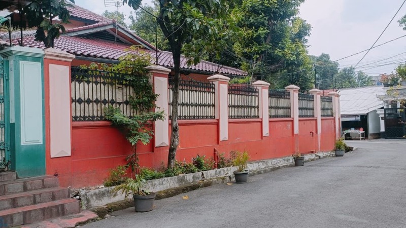 Jual Rumah Luas dan Nyaman di Komplek Meruya Indah Jakarta Barat